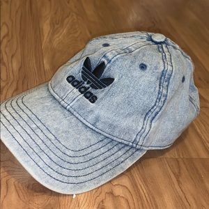 Adidas Worn Jean “Dad-Hat”